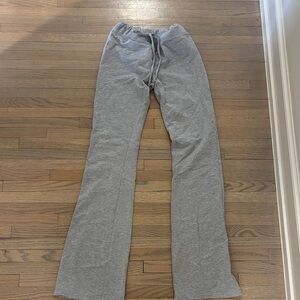 Alo Gray women’s Sweatpants